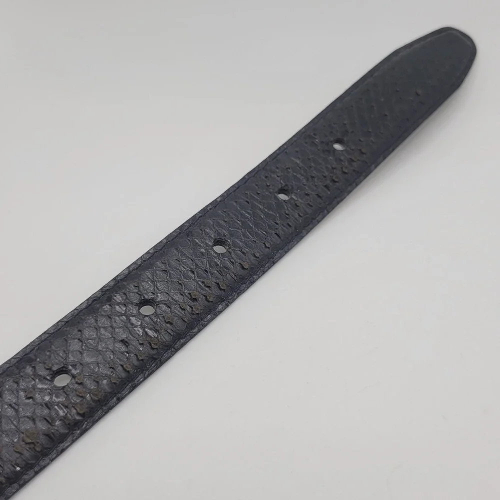 Leather Shop shows scale